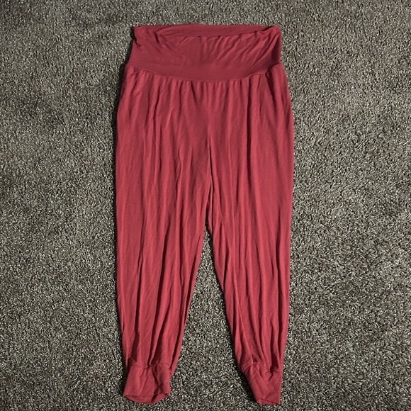 Old Navy Maternity Pull on Pastel Red Pants size medium - Picture 2 of 6